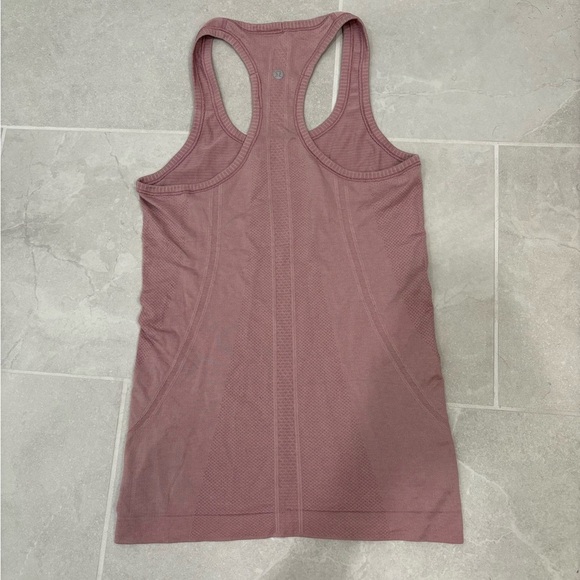 Lululemon Swiftly Tech Hip Length Racerback Tank in Quicksand Size 4 - Picture 8 of 10
